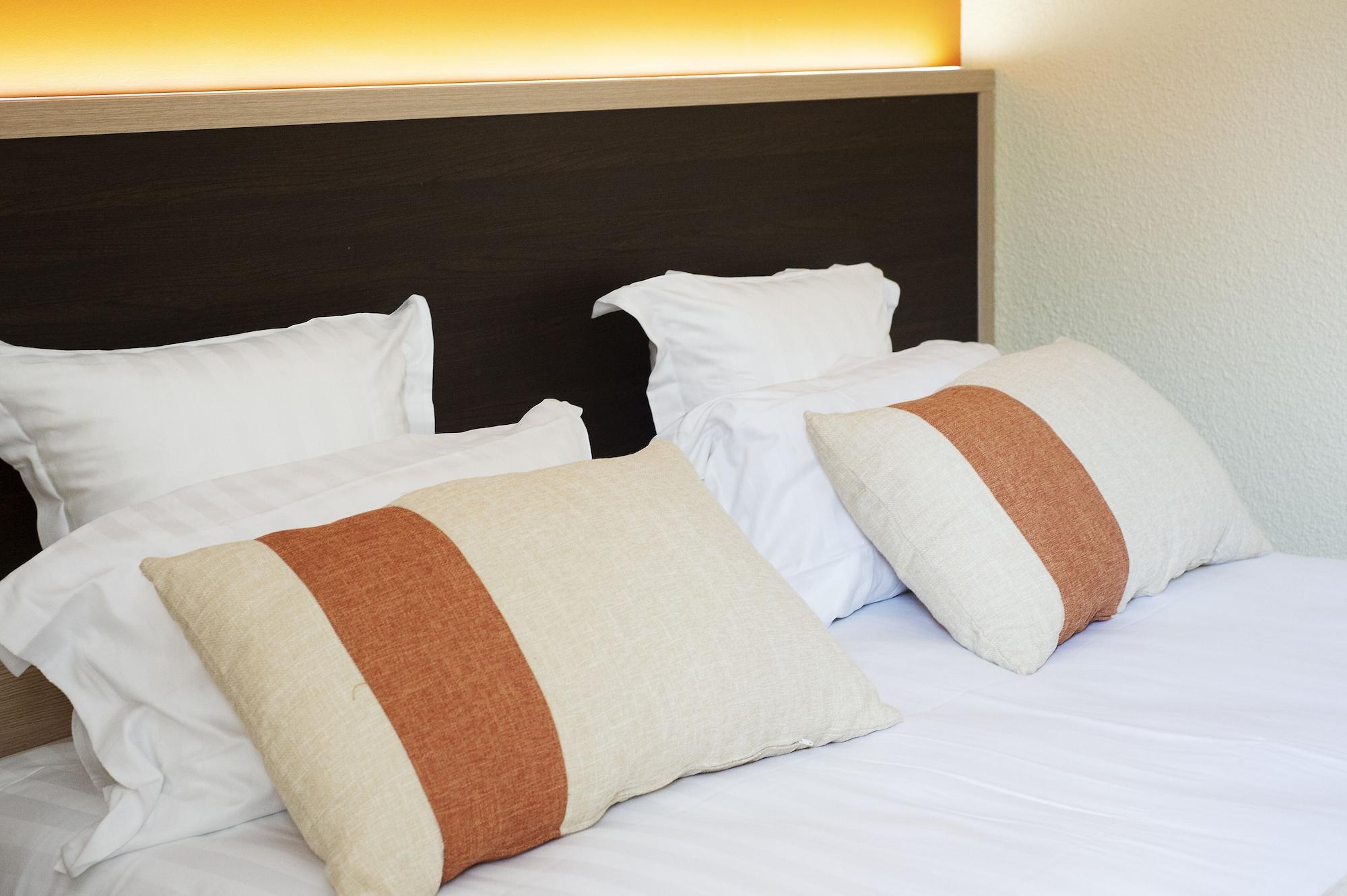 Comfort Hotel Clermont Saint Jacques Exterior foto